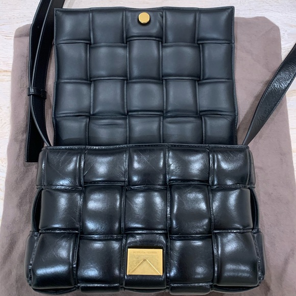 Bottega Veneta Padded Cassette Bag Handbag Black - Picture 2 of 9